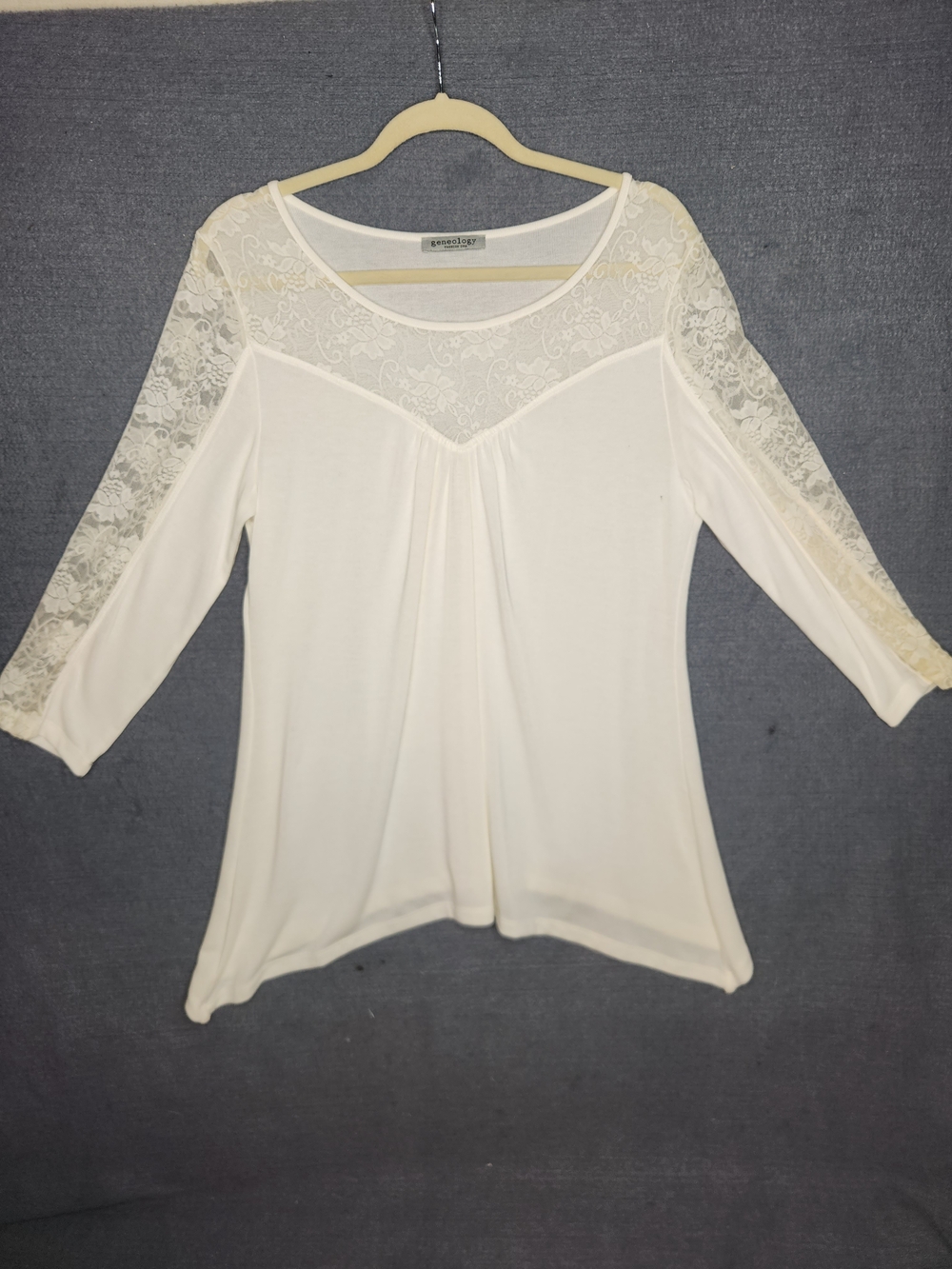Women’s Lace Yoke Long Sleeve Tee in Cream